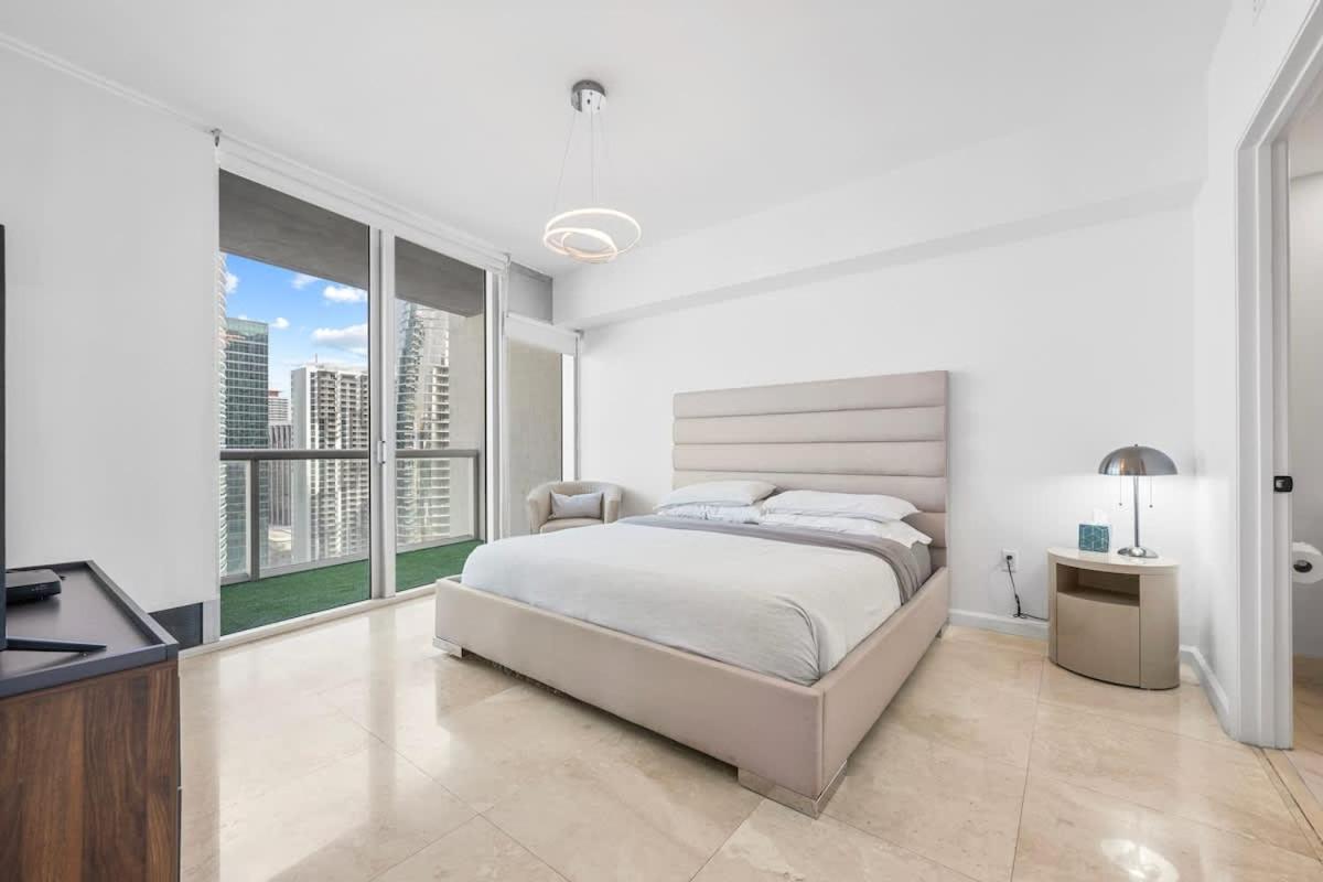 Penthouse Icon W Waterviews Balcony Brickell *